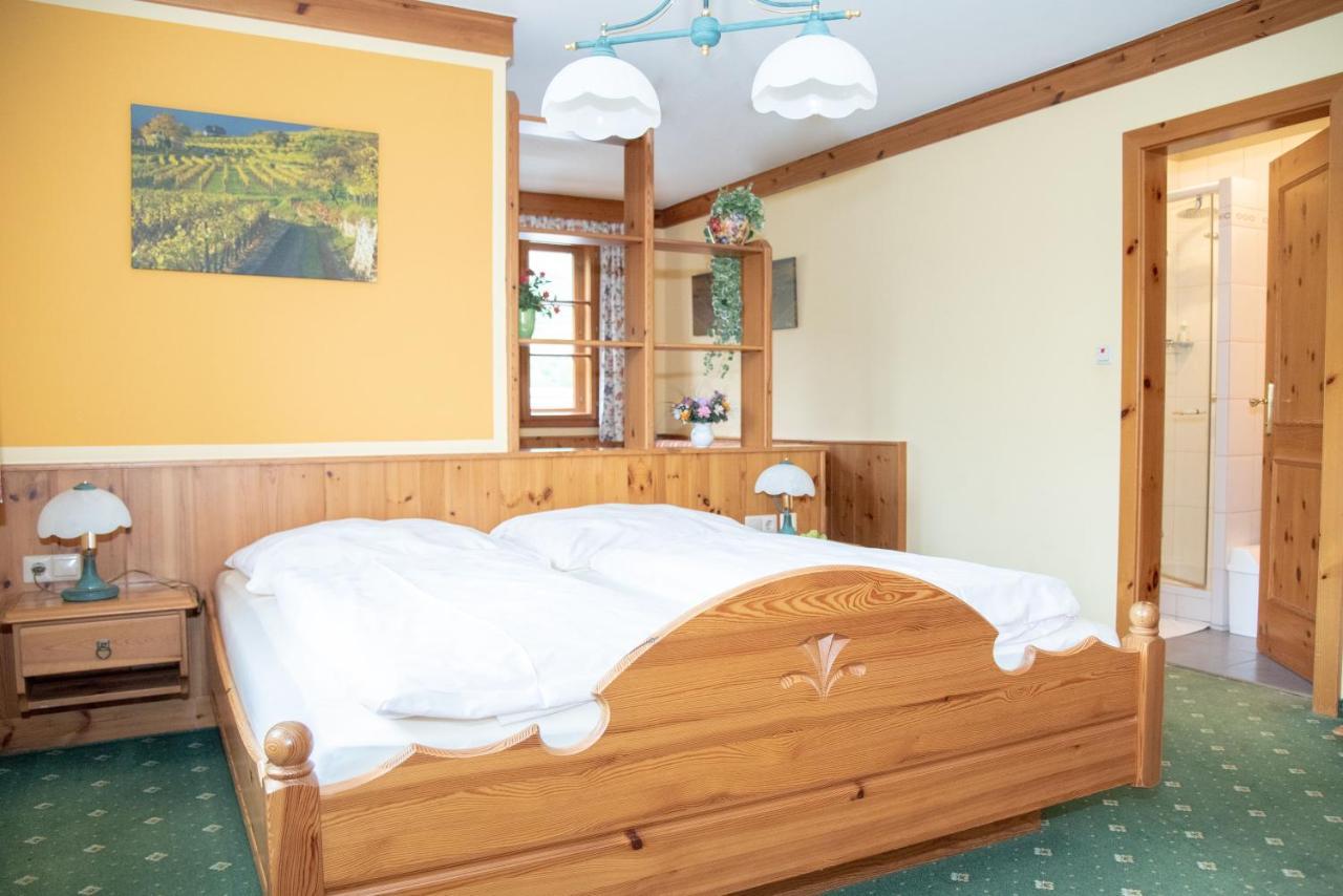 Hotel Garni Weinberghof & Weingut Lagler Spitz an der Donau Exterior photo